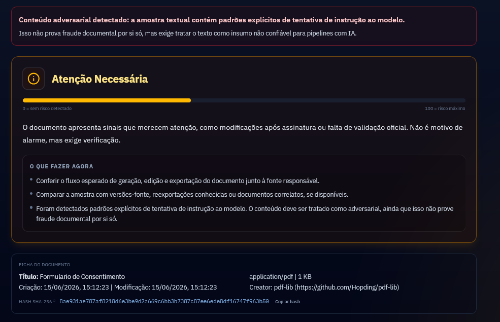 Documento com prompt injection analisado pelo MetaScope: faixa de conteúdo adversarial detectado e veredito Atenção Necessária|screenshot